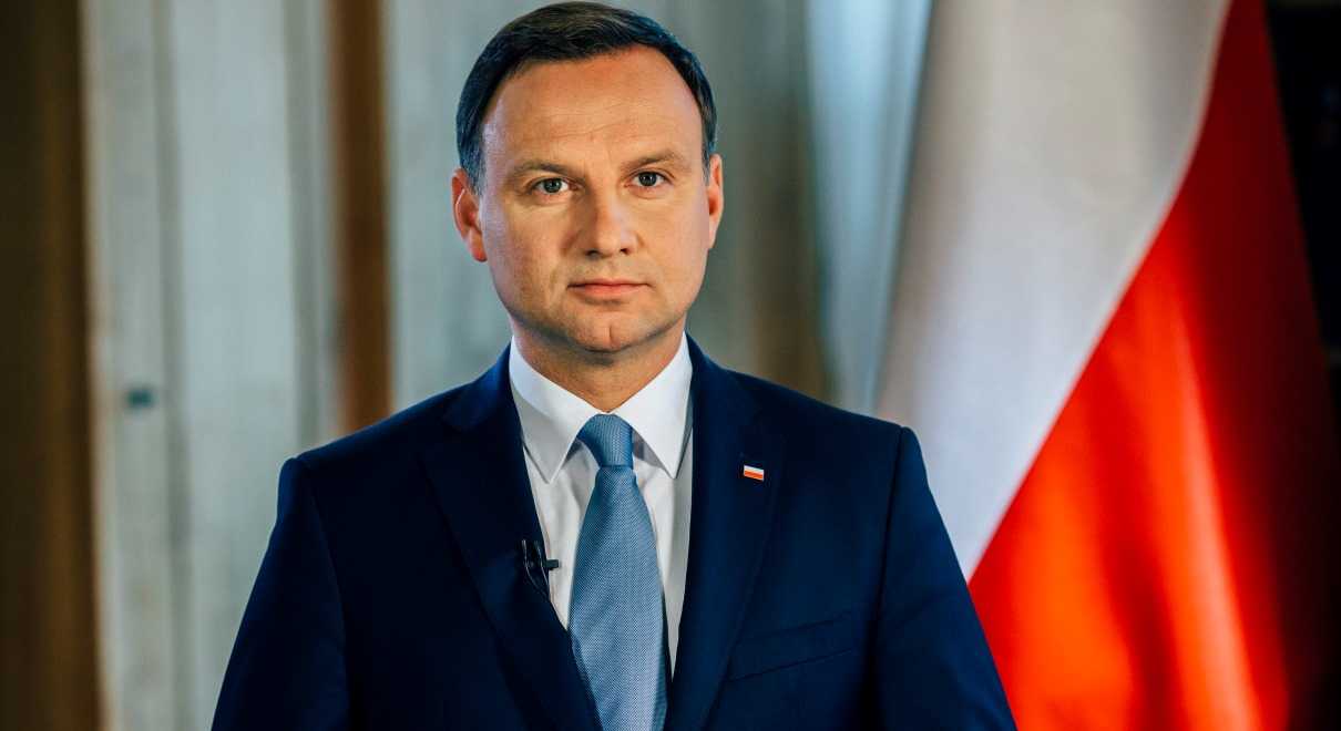 Prezydent Duda: To właśnie w Polsce rozsypane są prochy ofiar
