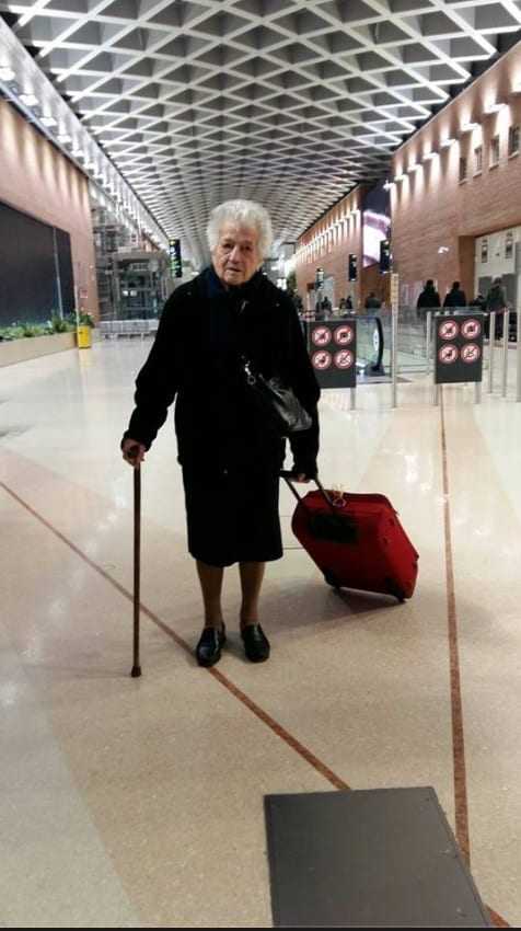 SZACUNEK! 93-letnia babcia leci być wolontariuszem w Afryce