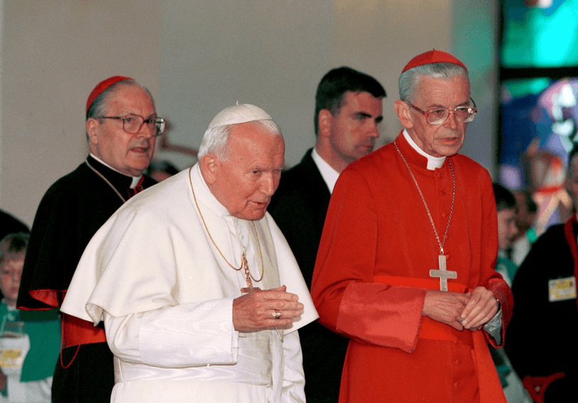 Jan Paweł II: Wymodlił uzdrowienie Kardynała