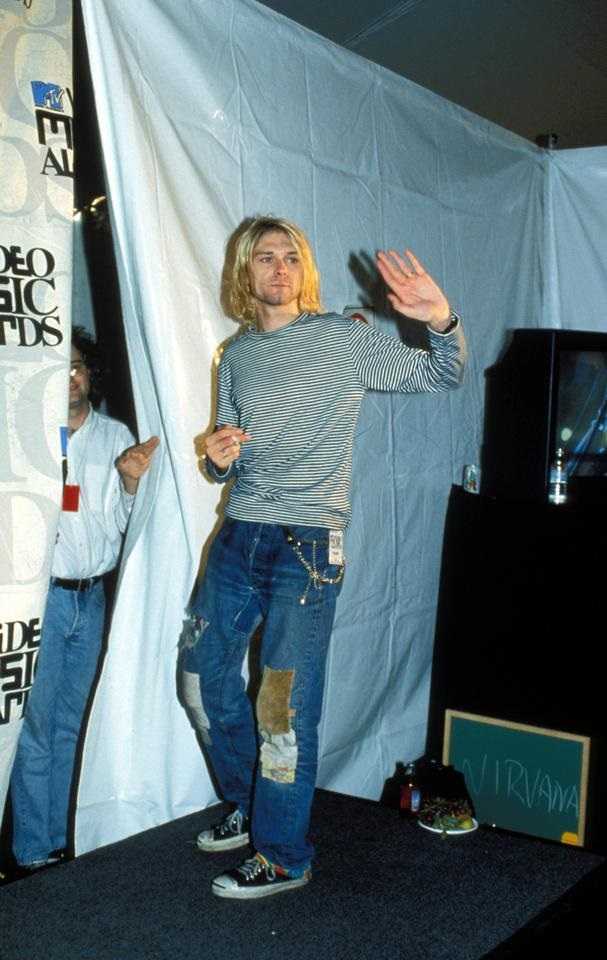 Kurt Cobain zmarł 25 lat temu. Fani nie wierzą, że odebrał sobie życie