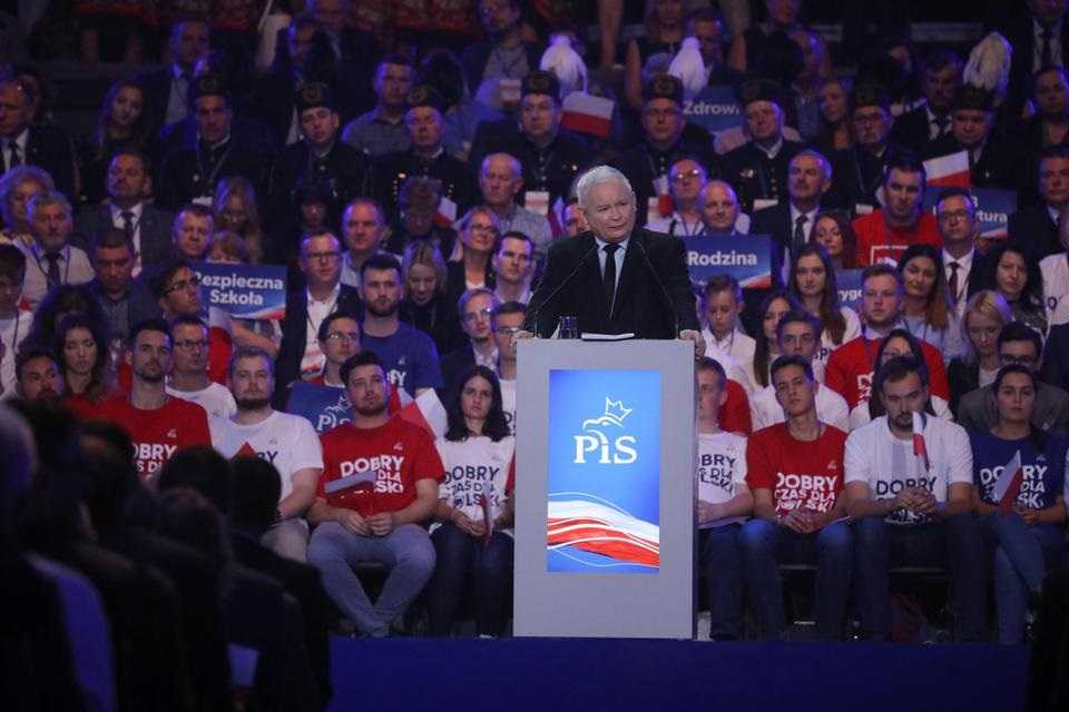 Kaczyński o wzroście płacy minimalnej: ta panika nie ma żadnego związku z faktami