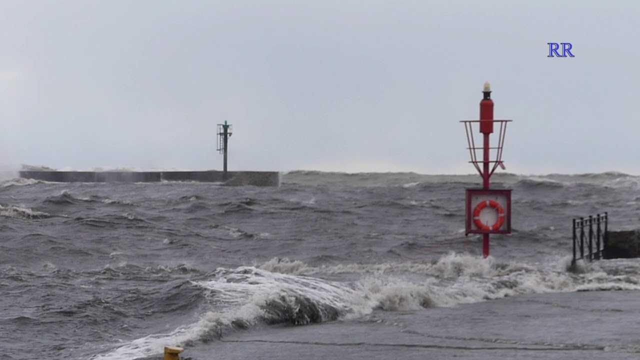 Synoptycy ostrzegają przed silnym sztormem na Bałtyku. Wiatr powieje do 10 stopni w skali Beauforta