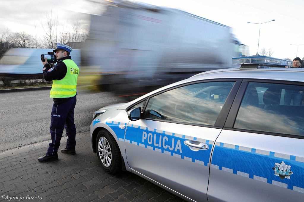 5 tys. policjantów na drogach. Ogólnopolski kaskadowy pomiar prędkości przez całą sobotę