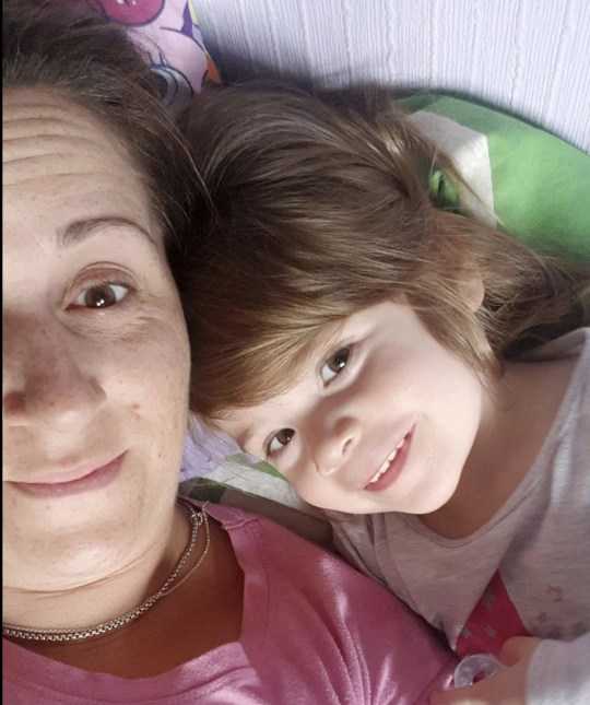 Dramat tuż po powrocie z wakacji w Turcji. 2-latka umarła na oczach matki