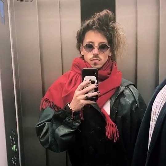 Michał Szpak przywitał na świecie siostrzenicę. Utknął na lotnisku w drodze do szpitala