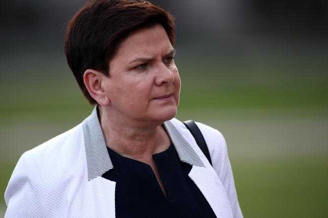 Beata Szydło uderza w europosłów opozycji. Mówi o "wściekłym ataku" i zachowaniu Sikorskiego
