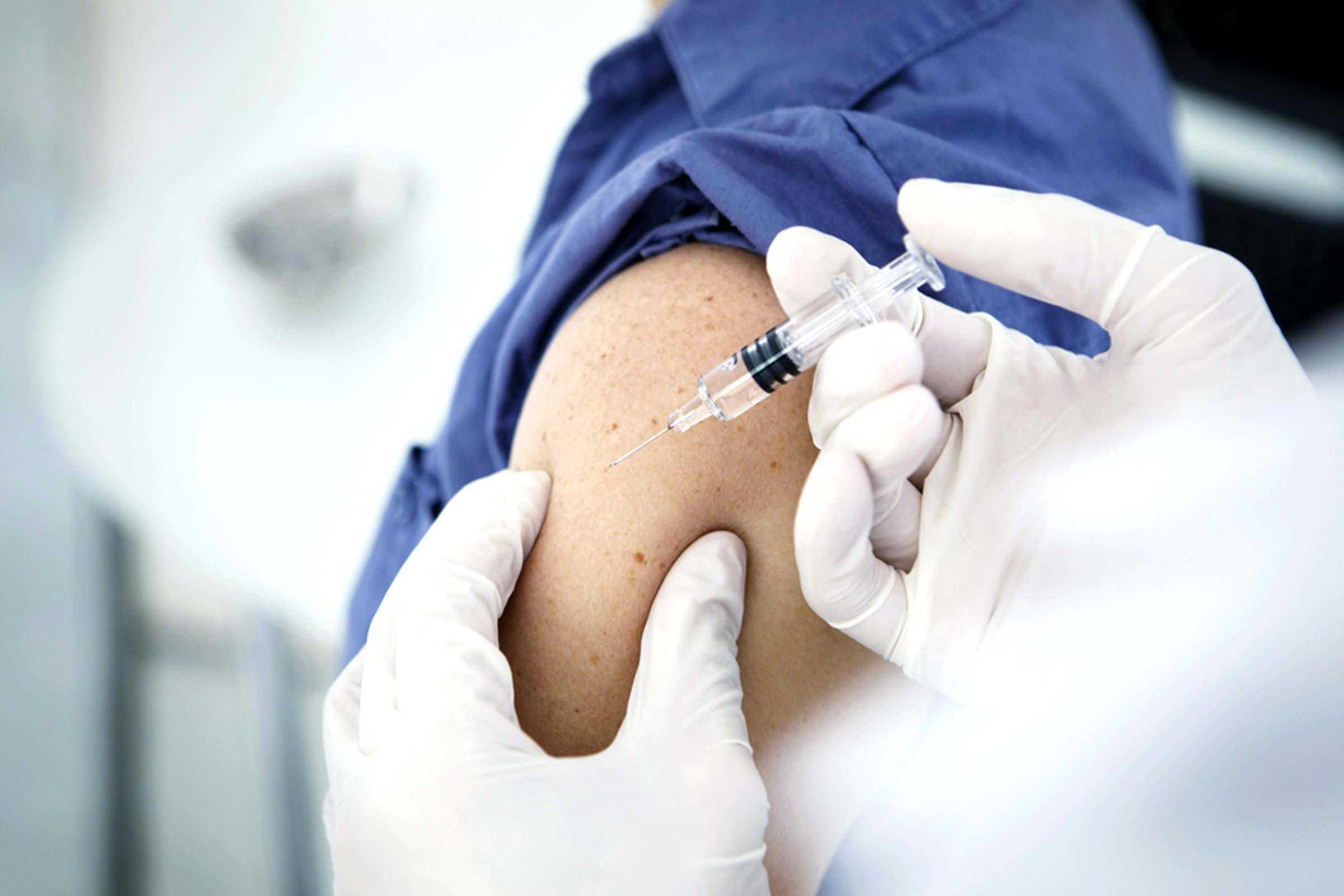 Kiedy pojawi się szczepionka przeciwko SARS-CoV-2? Ekspert: niewielkie szanse na szybkie opracowanie
