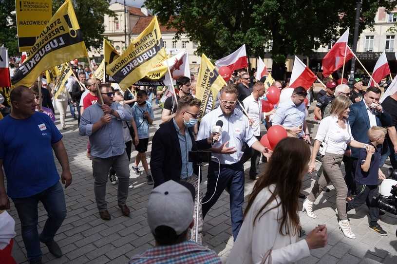 Strajk przedsiębiorców w Warszawie. "Pokojowo i bez żadnych zadym"
