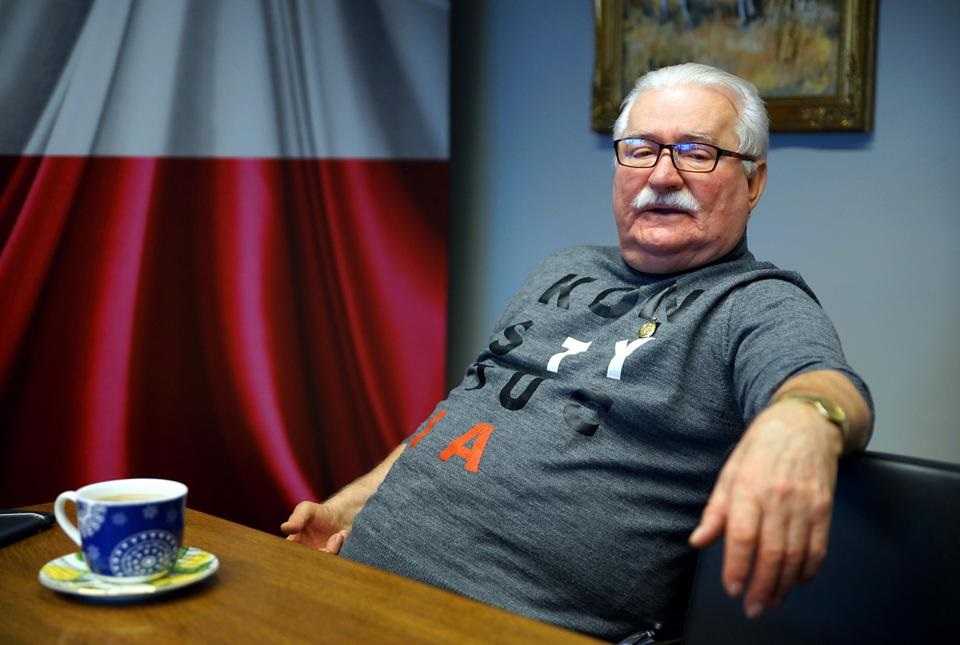 Lech Wałęsa umawia się na robotę