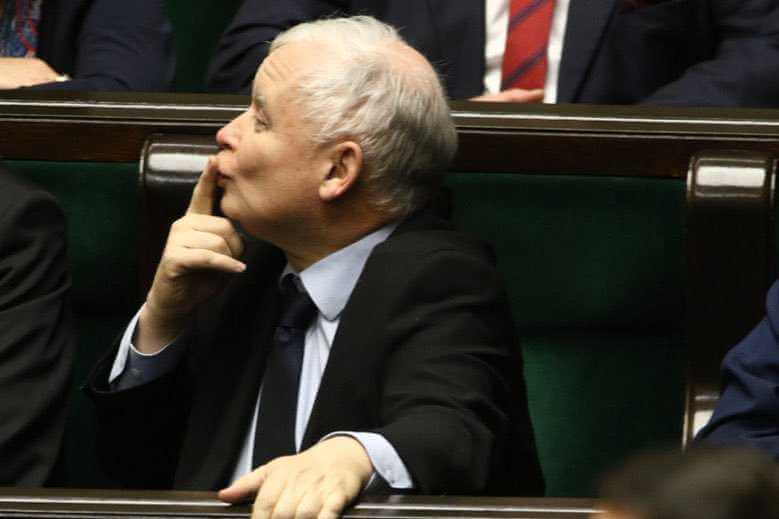 Zarobki Jarosława Kaczyńskiego. Poseł złożył oświadczenie majątkowe za rok 2019!