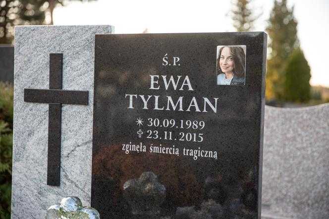 5 lat temu przez kilka miesięcy szukała ją cała Polska. Dziś na grobie Ewy Tylman widać poruszające zdanie