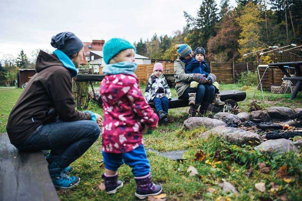 Dzieci śpią na mrozie. To zdjęcie z przedszkola wywołało spore poruszenie