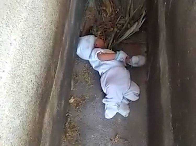 2-miesięczne niemowlę porzucone na cmentarzu. Przed tragedią uratował go płacz