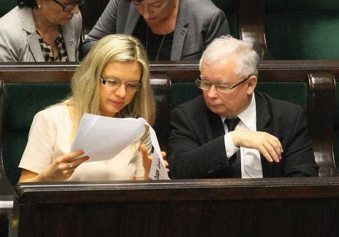 Młoda posłanka PiS zafascynowana Kaczyńskim! Wasserman nie ukrywa: Każde jego spojrzenie...