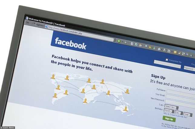 Facebook blokuje konta koronasceptykom. Niemiecka prasa komentuje
