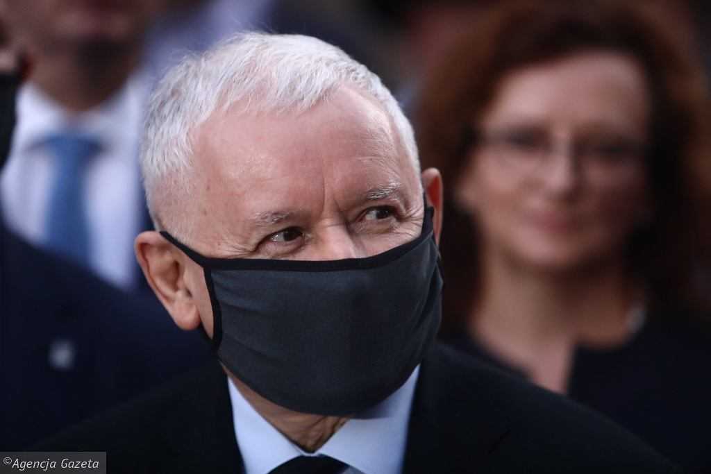 Kaczyński potwierdza, że Polska ma Pegasusa. Zarzuty opozycjŹródło: gazeta.pli nazywa "bzdurami" i "histerią"