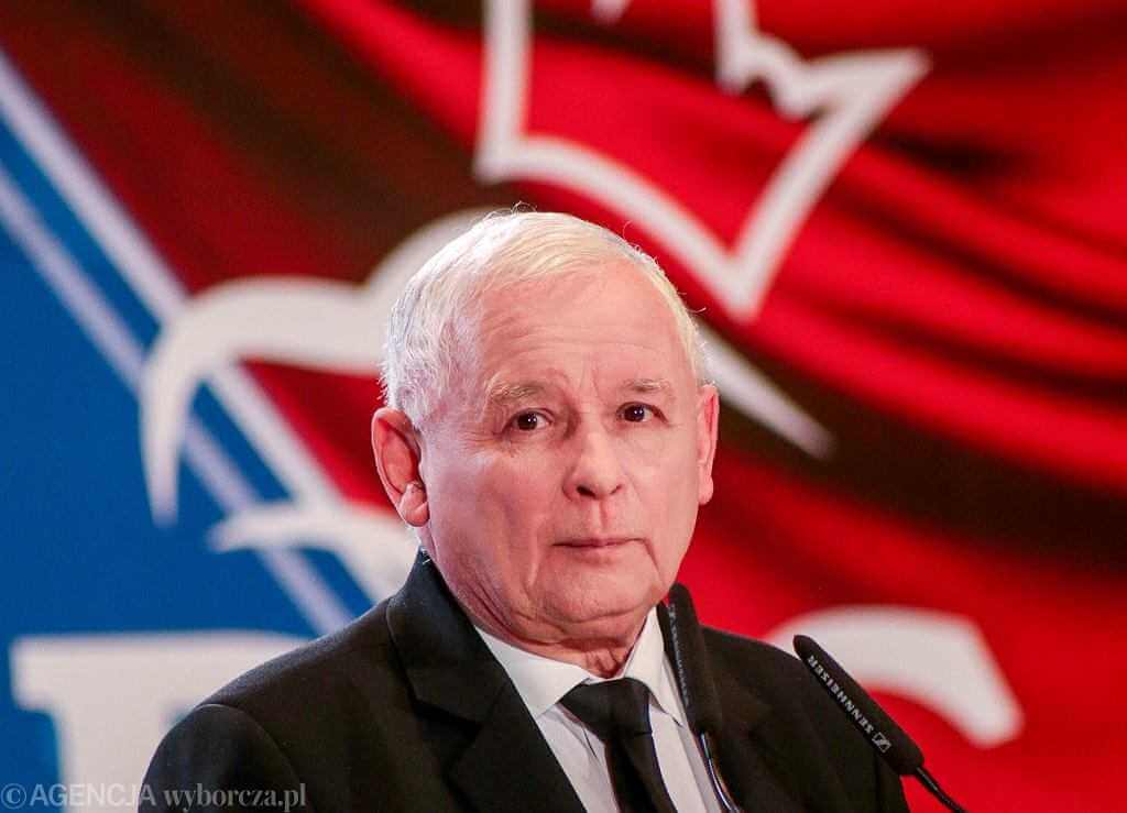 Kłopoty partii Kaczyńskiego. PiS wyprzedza Koalicję Obywatelską zaledwie o dwa punkty proc.