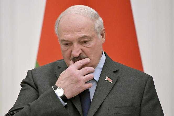 Łukaszenka wystawi Putina?! „Najwyraźniej się boi”. Prezydent Białorusi w dramatycznej sytuacji