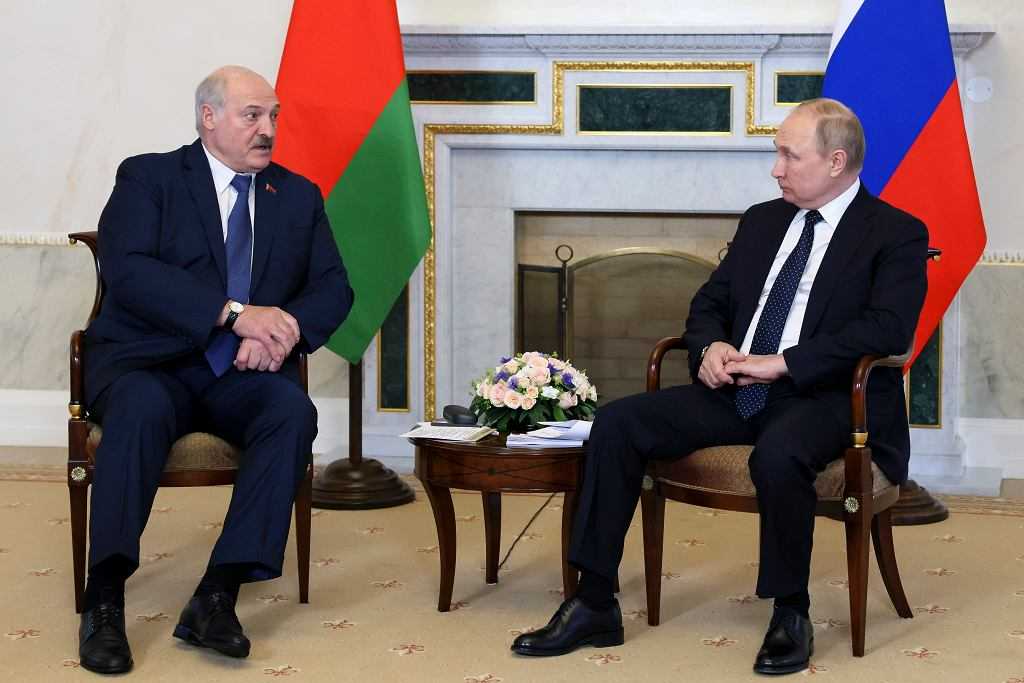 Władimir Putin zapowiada przekazanie Białorusi systemów rakietowych Iskander-M. "W ciągu kilku miesięcy"