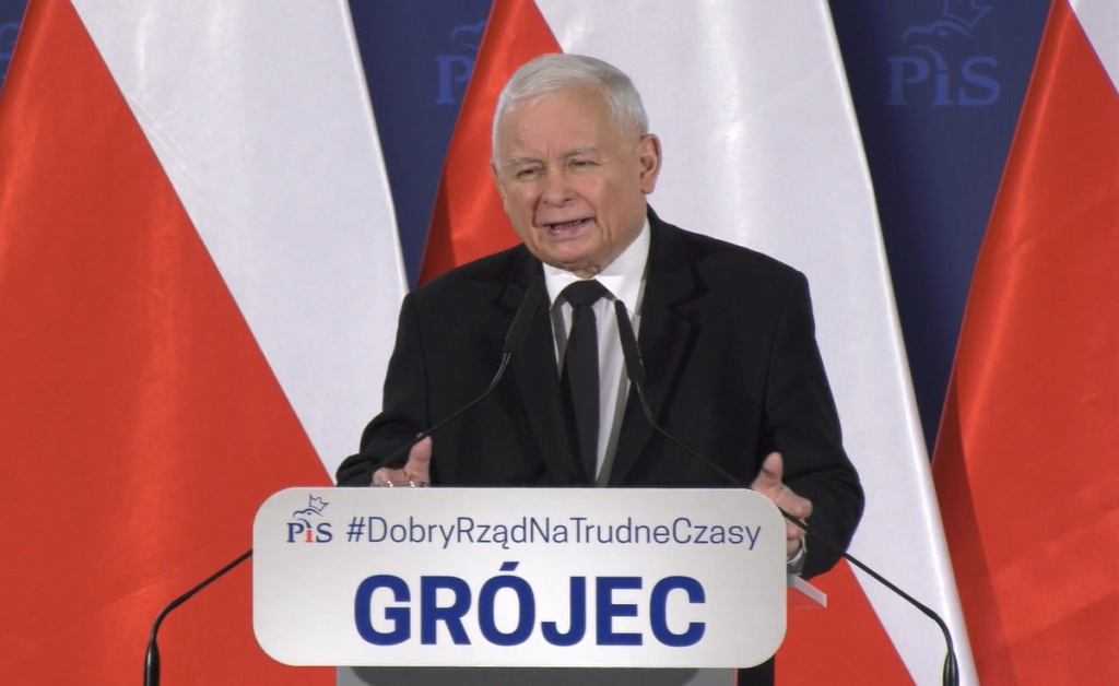 Kaczyński znów szydził z osób transpłciowych. Po chwili: "Trzeba mieć dużo empatii. Nasz rząd to pokazał"