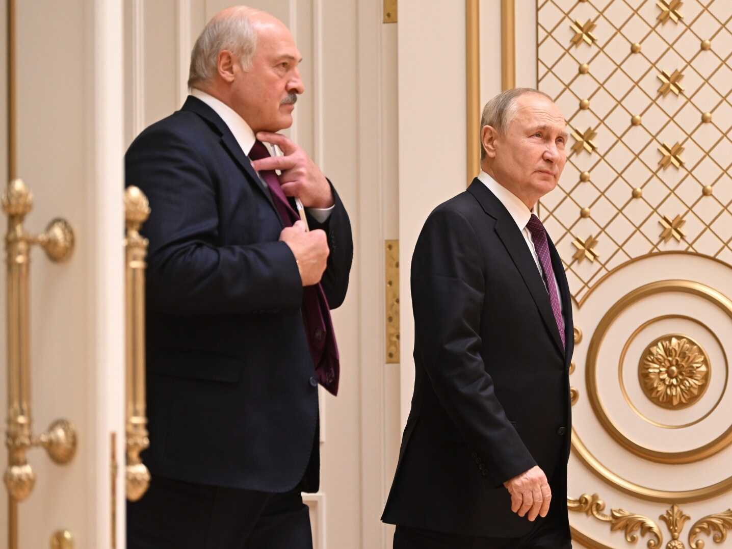 Łukaszenka ma konszachty z Putinem. Ten ruch ma osłabić tajny pakt. „Staramy się dokręcić śrubę”