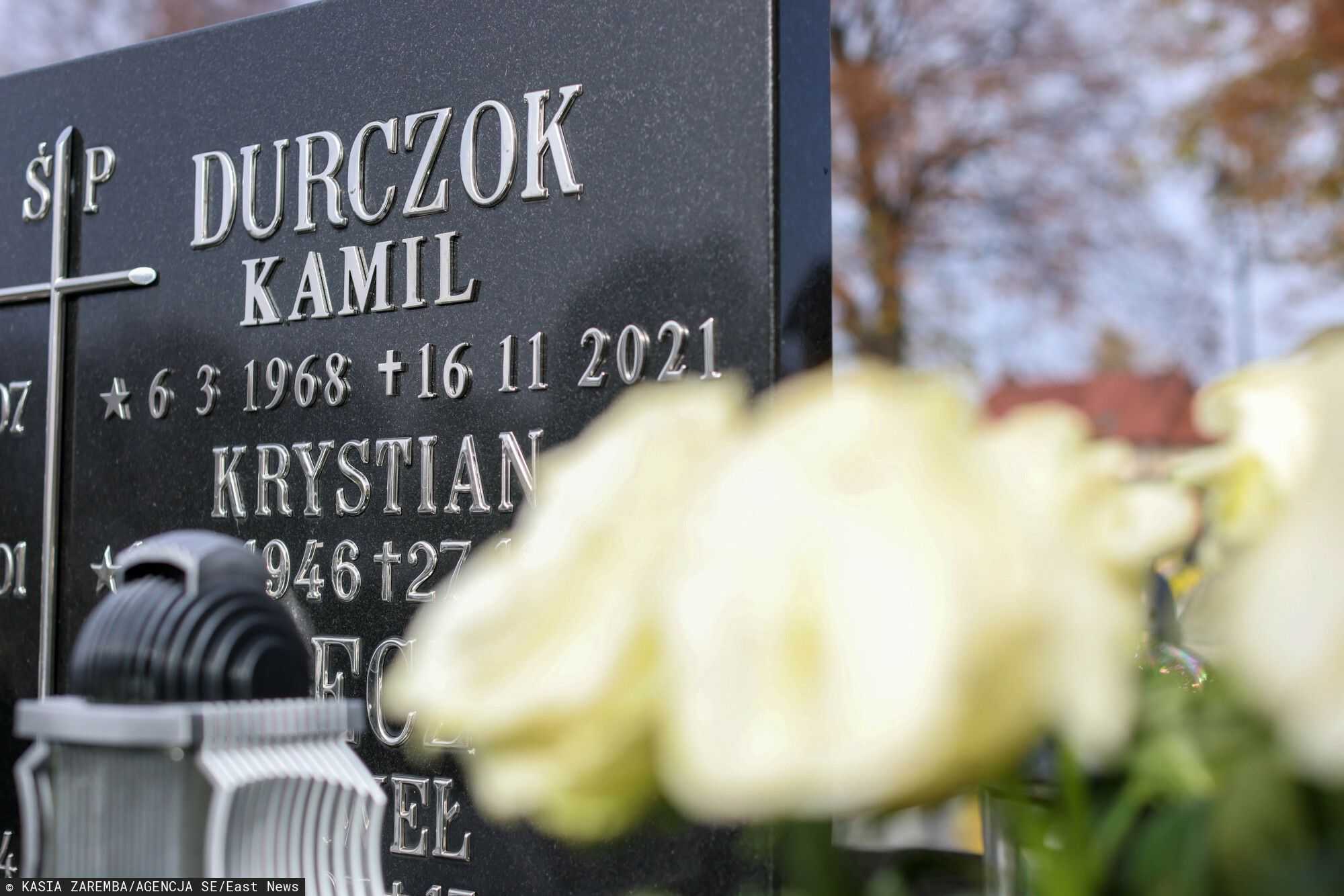 Widok jego grobu chwyta za serce... Kamil Durczok 6 marca skończyłby 55 lat