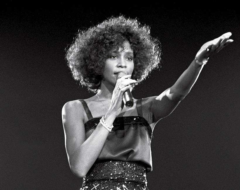 Uzależnienie od alkoholu, okaleczanie, omamy... Tak wyglądały ostatnie dni życia Whitney Houston